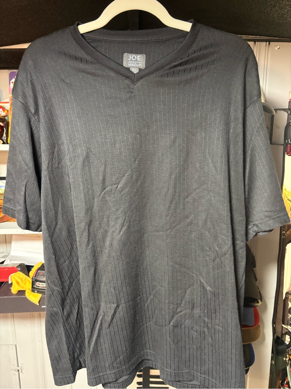 Joseph Abboud Black Ribbed V‑Neck Short Sleeve Top